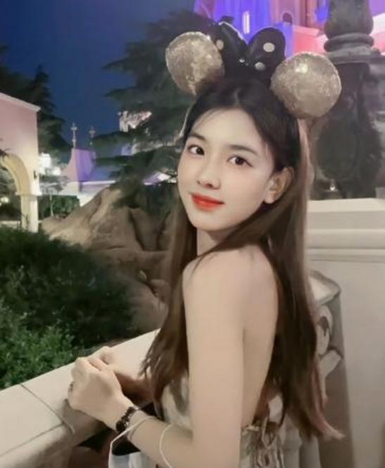 直播爆料妮娃回放视频